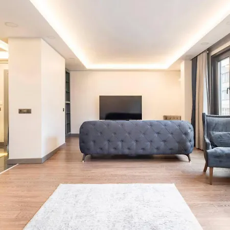 Luxury In The Heart Of Nisantasi Apartment