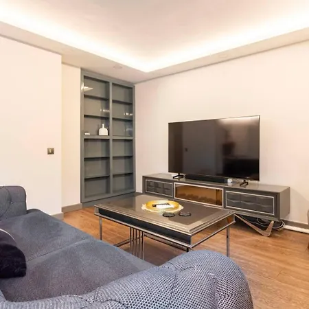 Apartment Luxury In The Heart Of Nisantasi