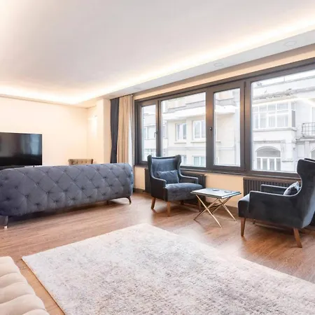 Luxury In The Heart Of Nisantasi